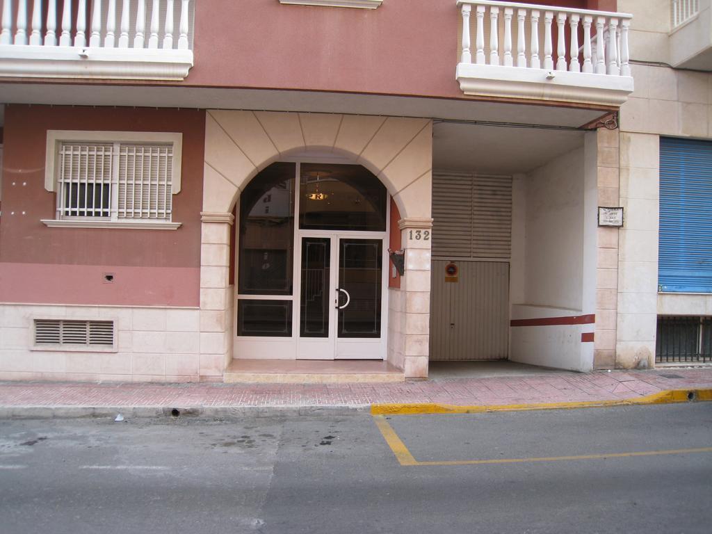 Lenas Apartments Pedro Lorca Torrevieja Exterior foto